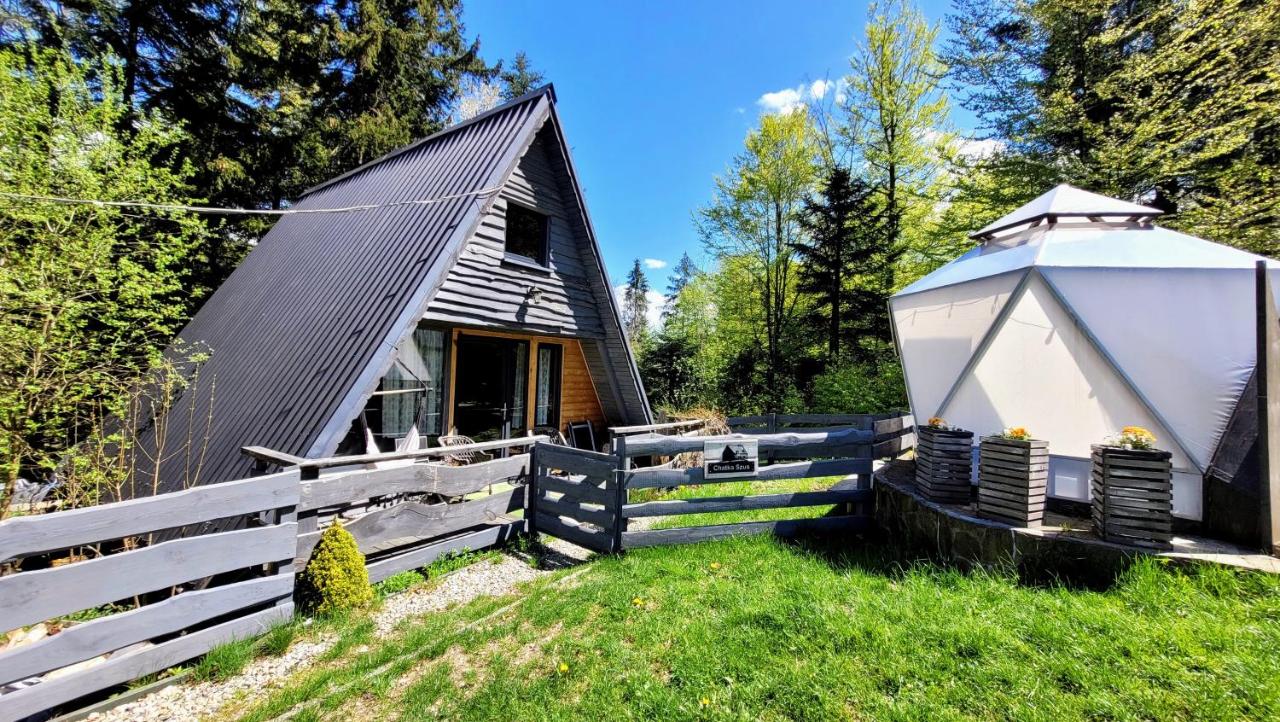 Osada pod Beskidem- chatki całoroczne - B&B