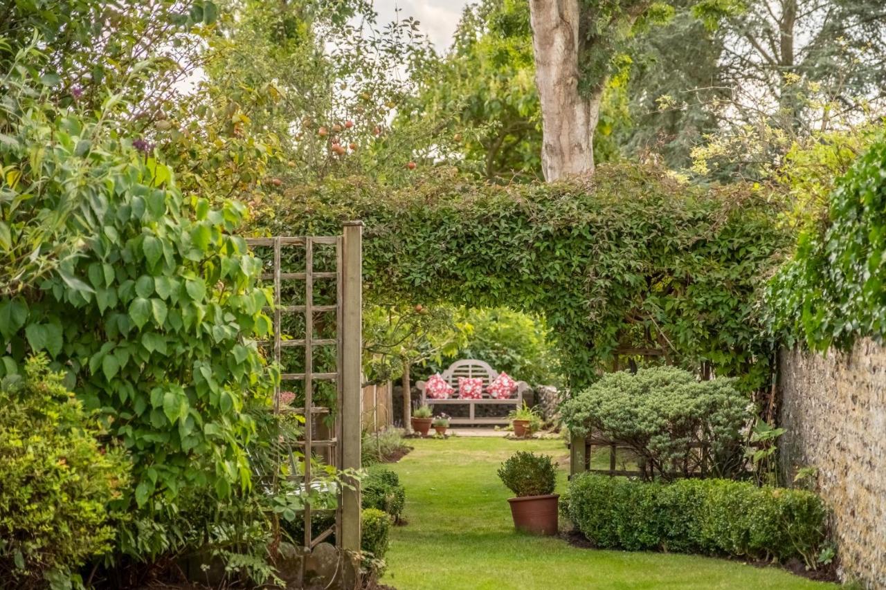 Densford Cottage - B&B