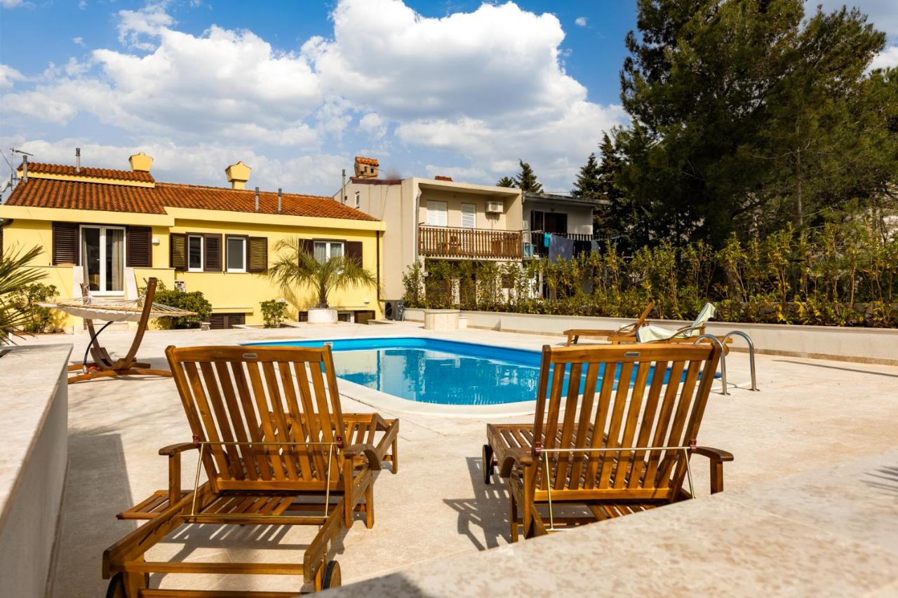 B&B Punat - Holiday Home PUNAT OASIS with breathtaking Sunset & Sea View - Bed and Breakfast Punat