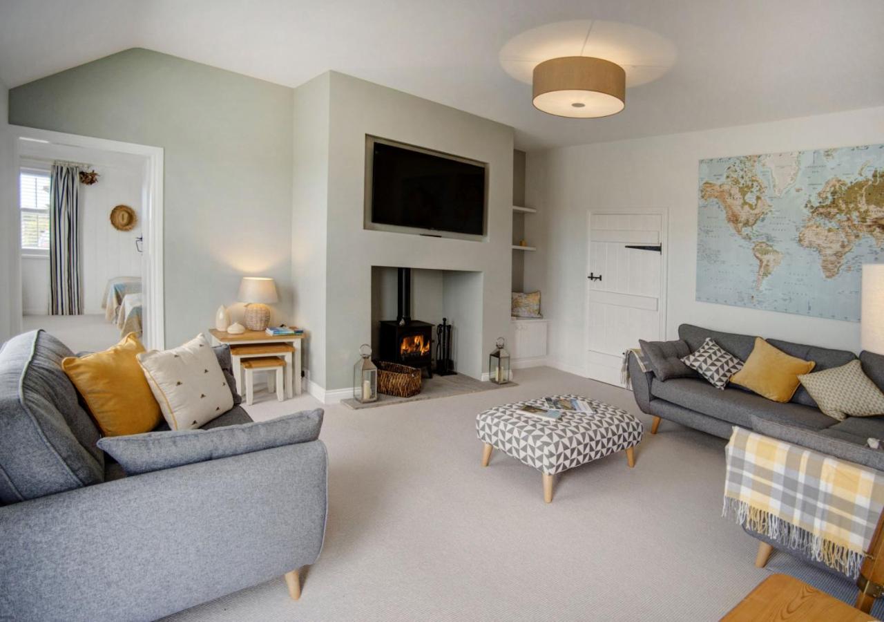 Bamburgh Beach House - B&B
