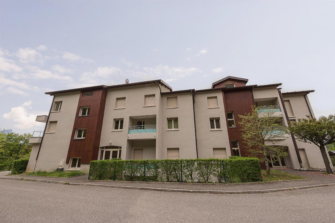 L'Hermitage, 3 appartements avec terrasse, vue lac, parking et PISCINE, LLA Selections by Location Lac Annecy - B&B Talloires