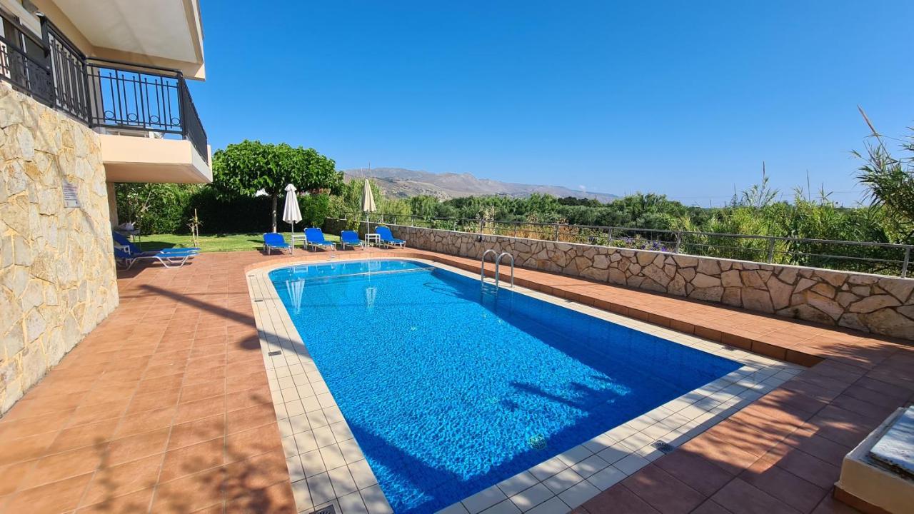 VILLA PAGONI Residence Selini Villas N 1 Kolymbari Chania - Chambres d'hôtes Kolympári