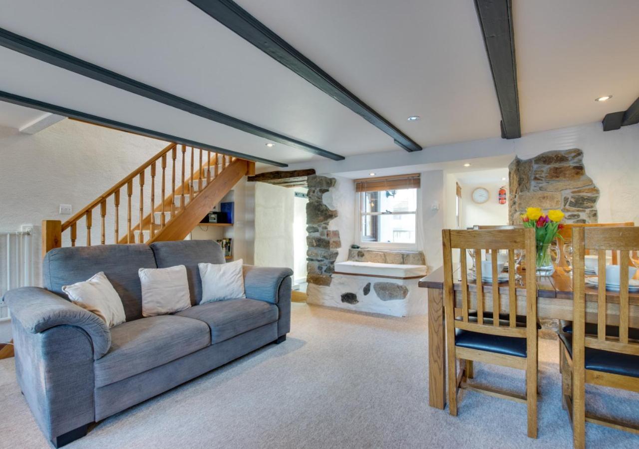 Slipway Cottage 8 Back Lane - B&B St Ives
