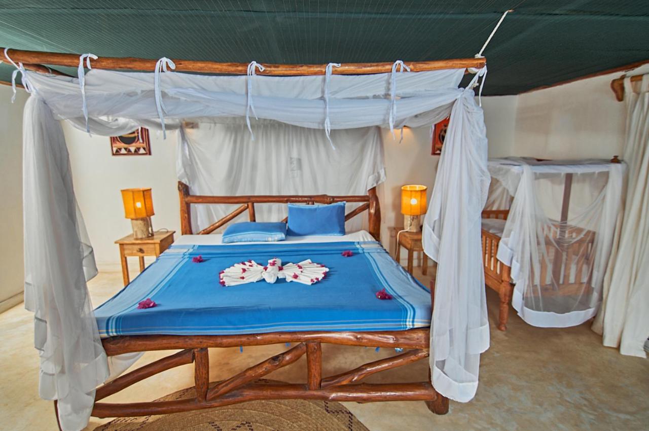 Triple Room with Pool View