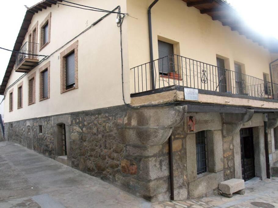 B&B Villarejo del Valle - El Elaboratorio - casa Rural del siglo XVIII con piscina - Bed and Breakfast Villarejo del Valle