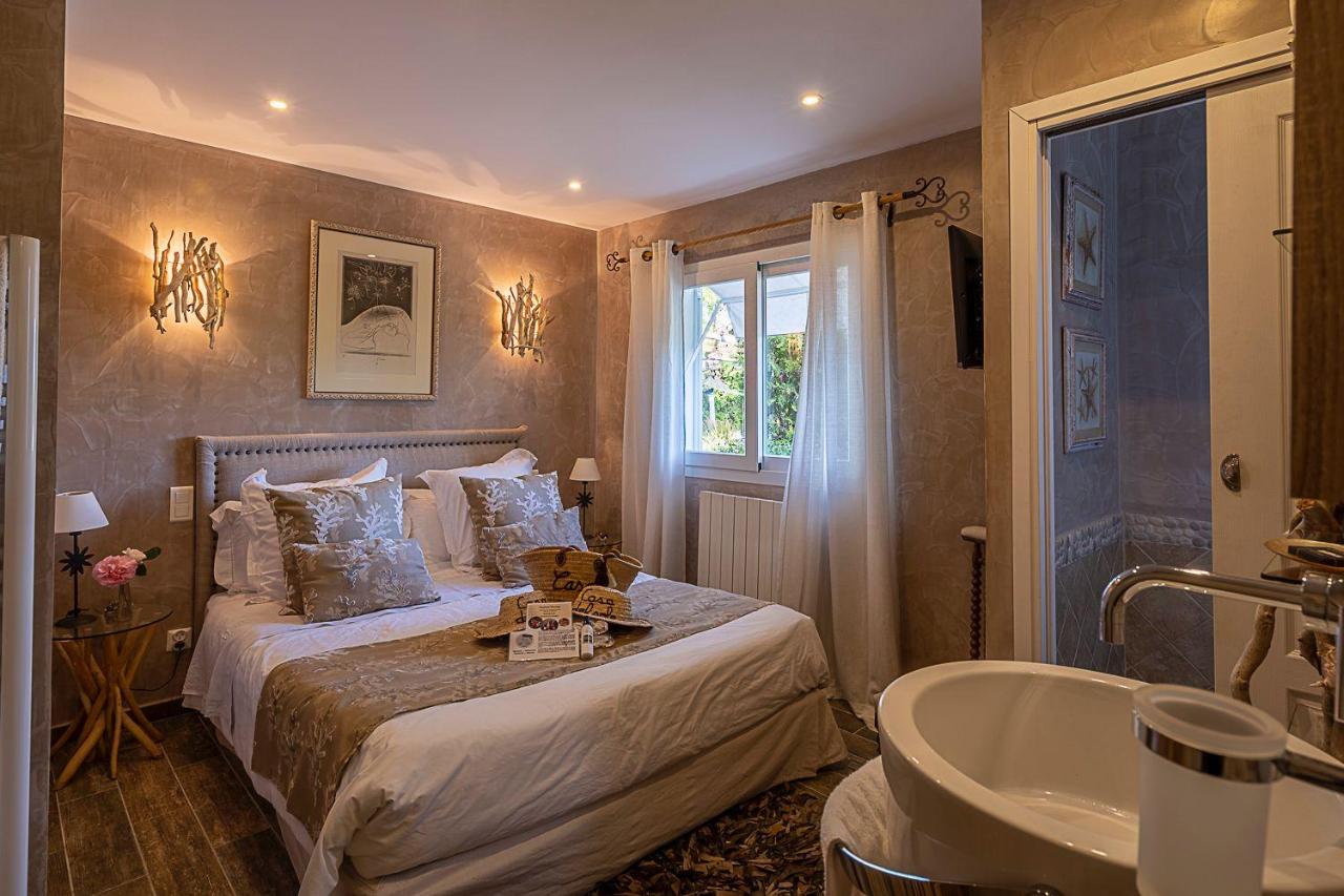 Junior Suite with Pool View