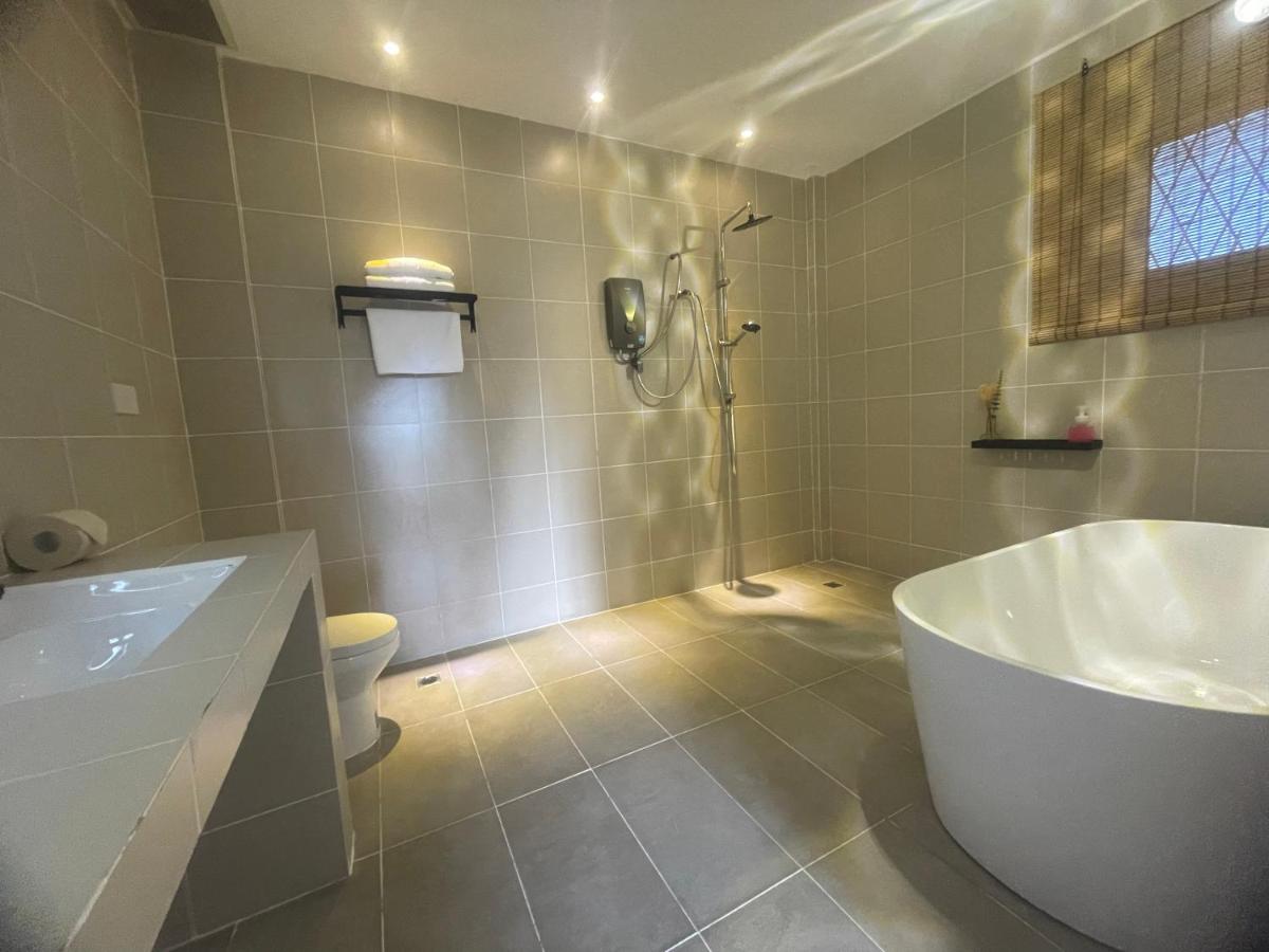 Deluxe Double Room with Bath