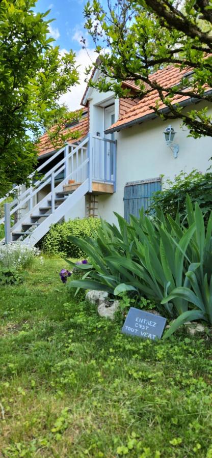 Le Petit Lavoir - Joli studio à Mayet - B&B