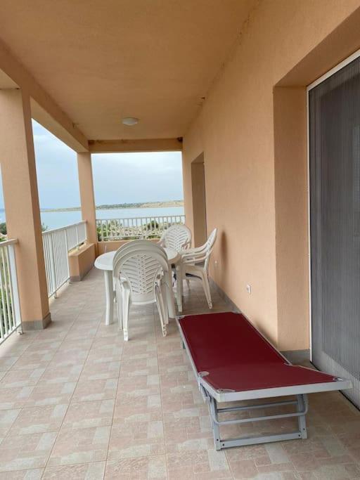 Apartman u iznimnoj blizini mora za miran odmor - B&B
