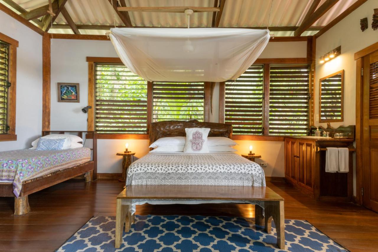 Bungalow with Sea View