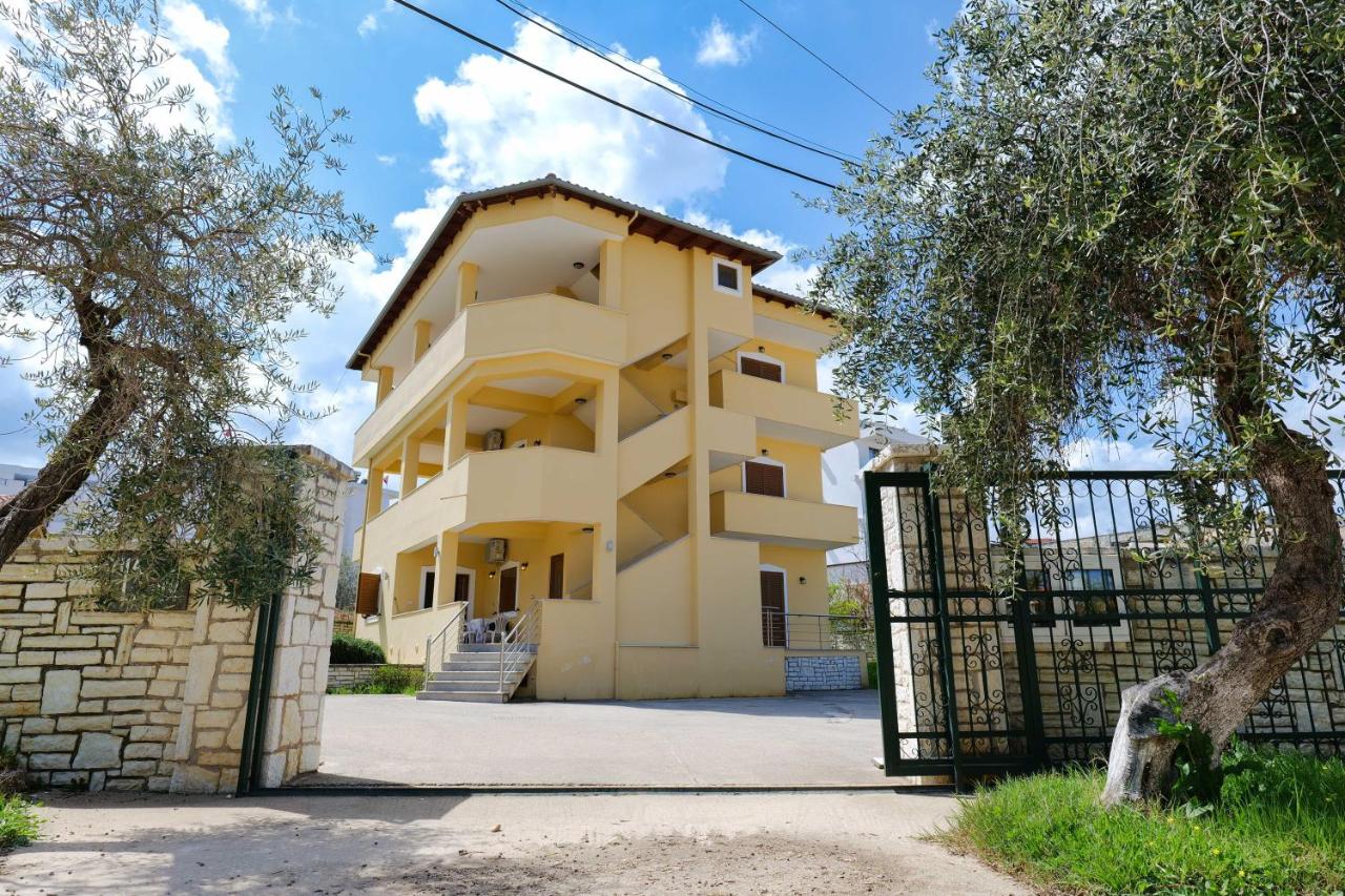 Vila Landi Ksamil - B&B