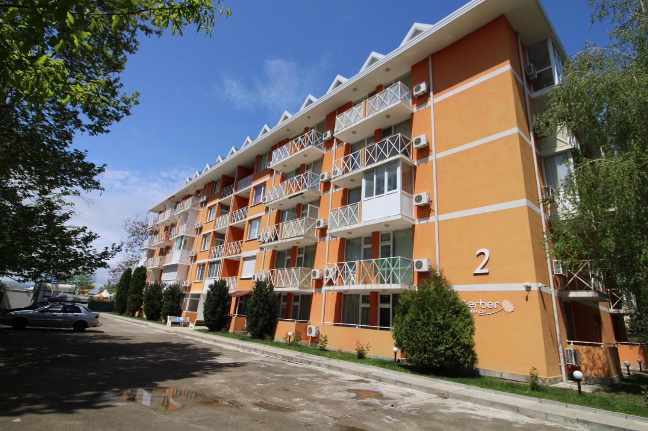 Gerber 2 - Menada Apartments - Bed and Breakfast Slanchev Bryag