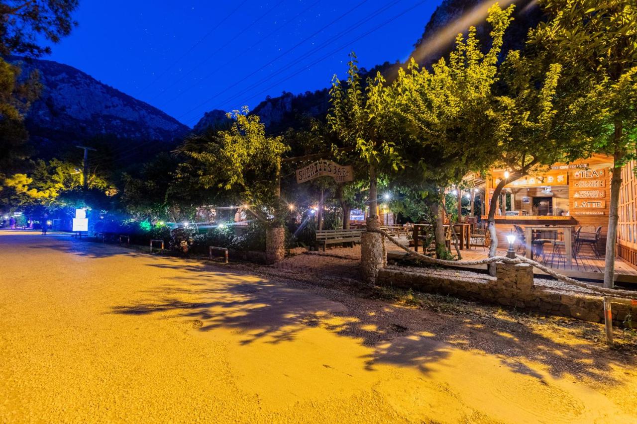 Sheriff, Olympos - B&B