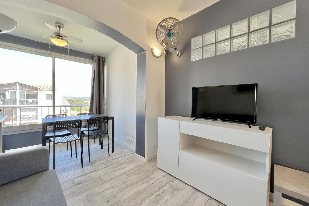 Bright 26 m with pool in Frejus - Bed and Breakfast Fréjus