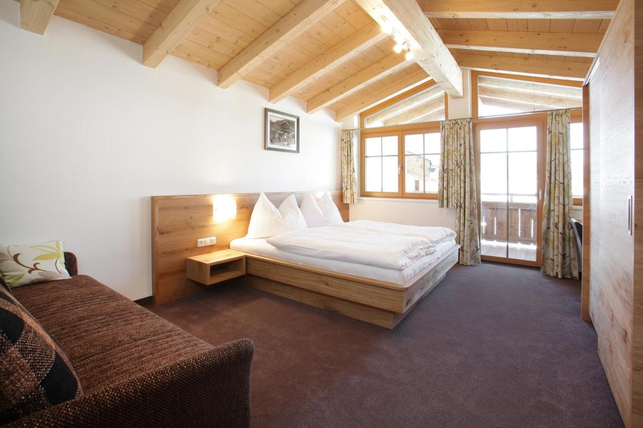 One-Bedroom Apartment (2-5 Adults)