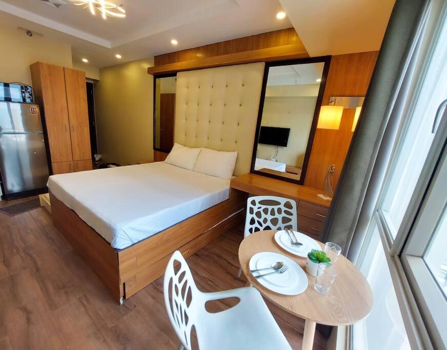 Centrio Tower w/ Netflix + WiFi - Chambres d’hôtes