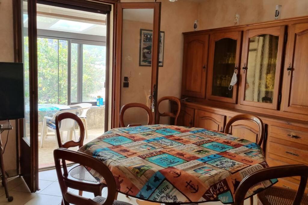 maison rez de jardin 2 à 4 personnes - Chambres d’hôtes