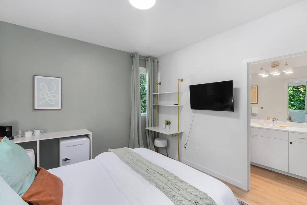 Jimi's Sweet Suite - 84 Walkscore - Ferienwohnung Seattle