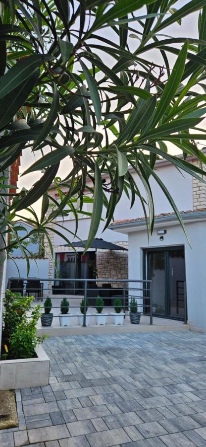 Betty apartments Borik - whole ground floor - B&B