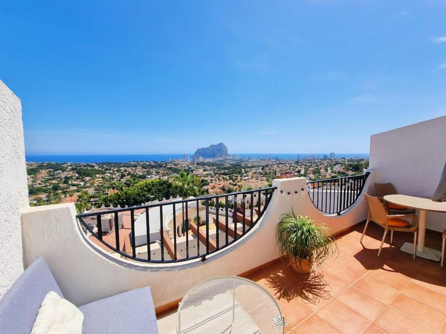 B&B Calpe - Flamingo Apartment: Sea View, 5 Pools, Terrace - Bed and Breakfast Calpe