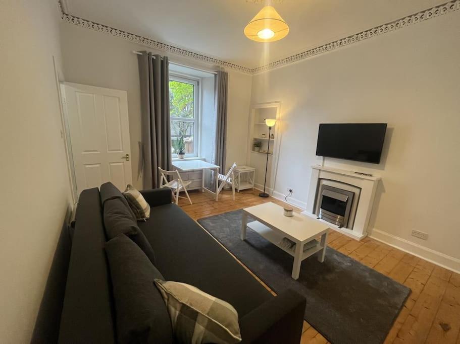 The Leith Walk Flat (just off) - Ferienwohnung Edinburgh
