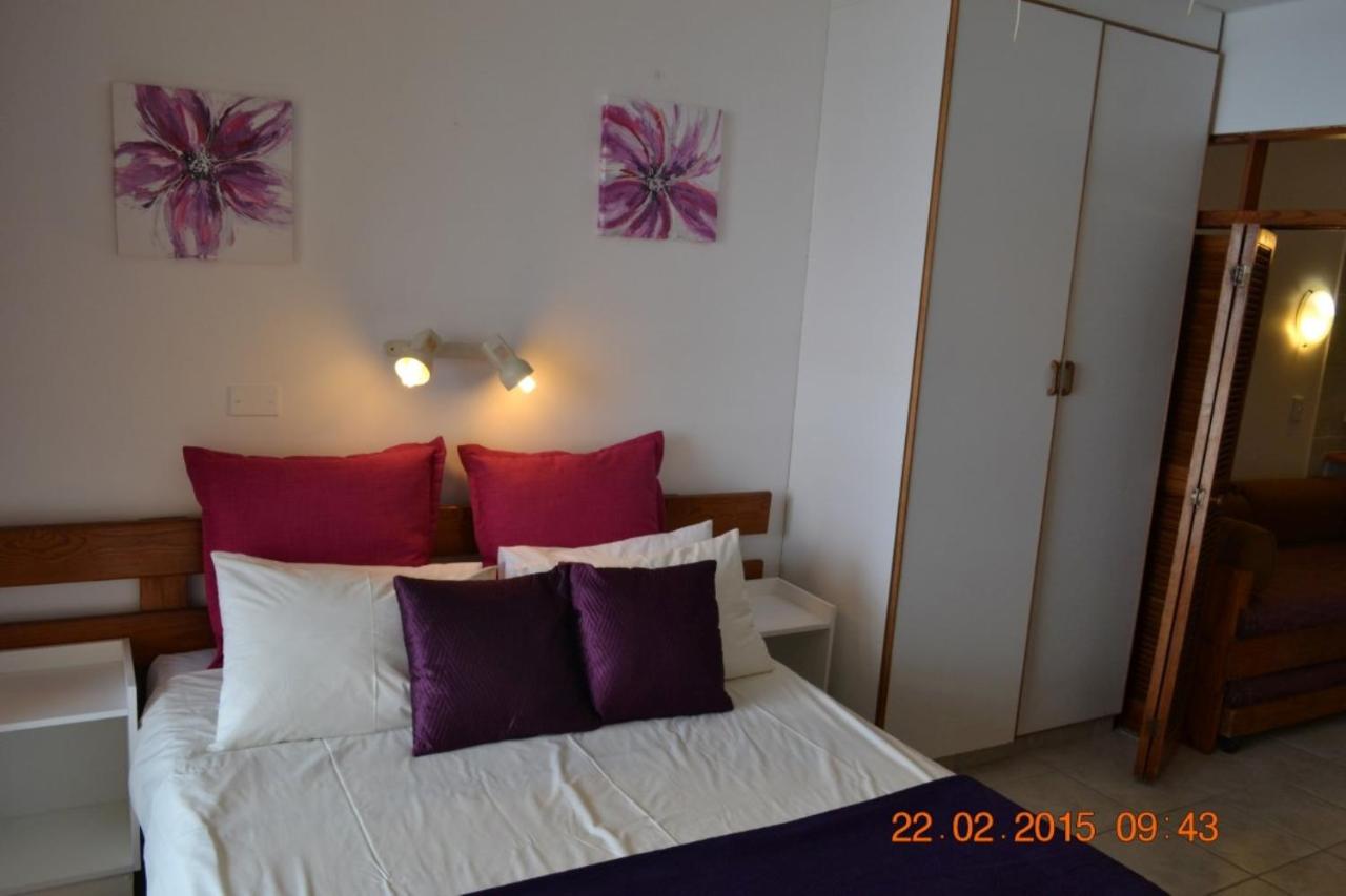 Apartment 08