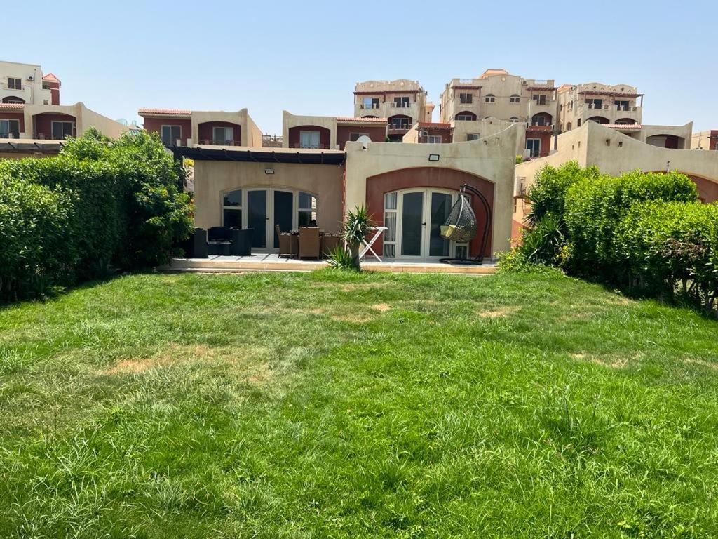 Villa Front Beach First row family only - Bed and Breakfast