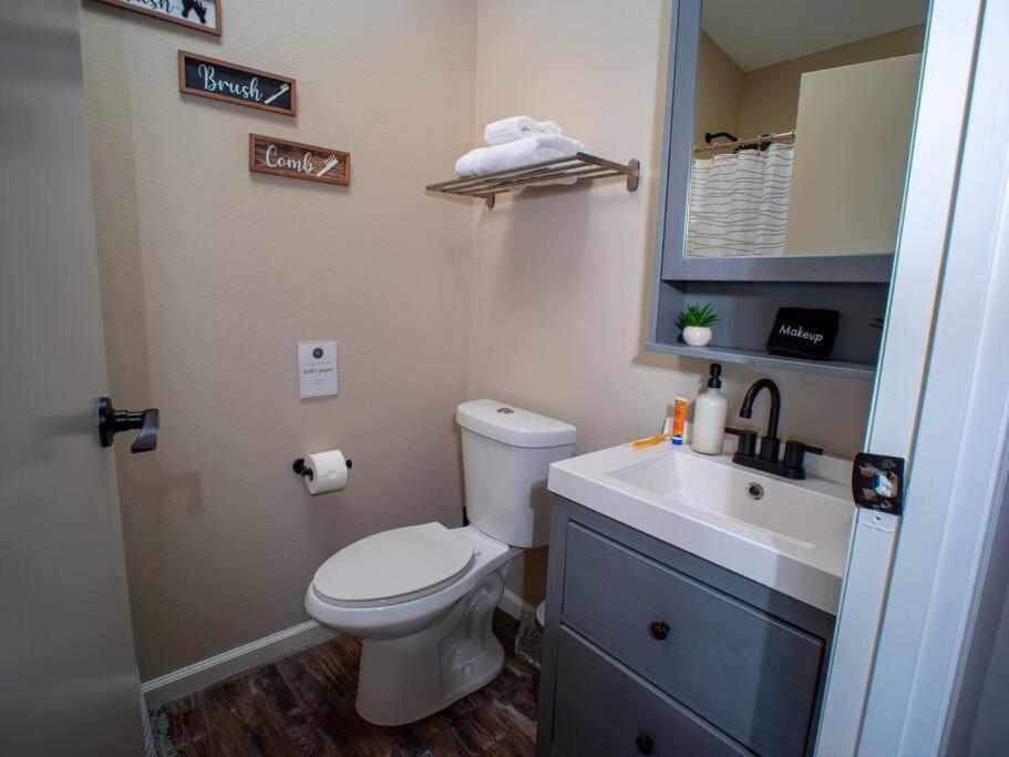 Ranch W/ Jacuzzi, Hammocks, & 360 Mountain Views - B&B Joshua Tree