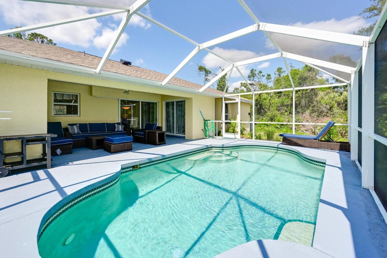 B&B North Port - North Port Vacation Rental with Private Pool! - Bed and Breakfast North Port