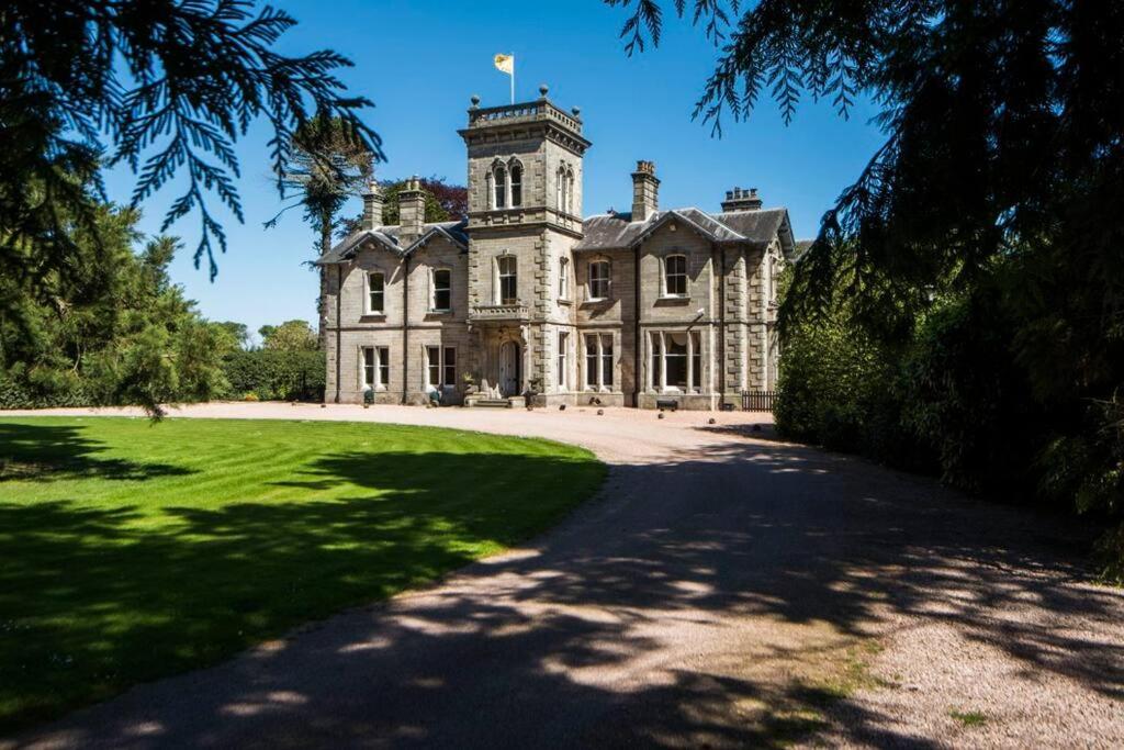 Kinnettles Mansion - B&B Fyvie