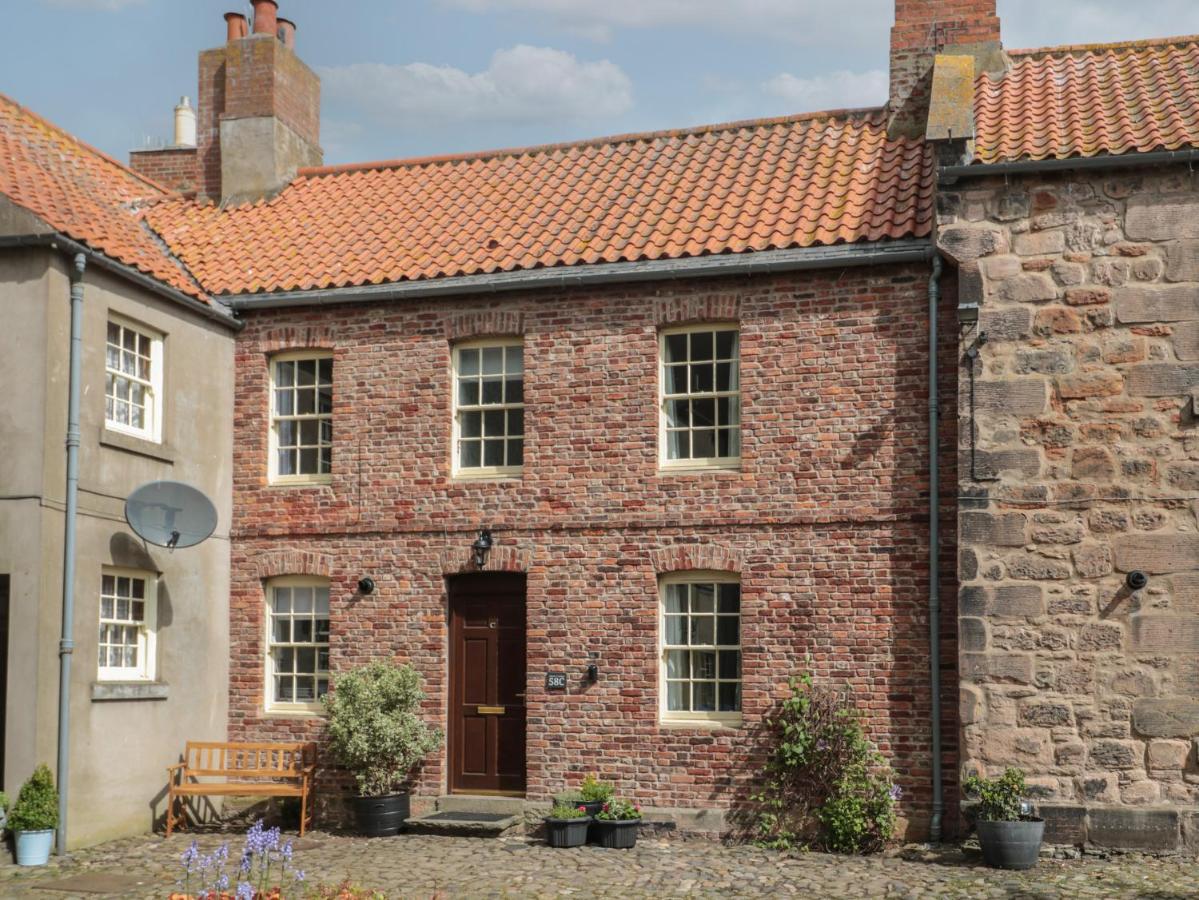 B&B Berwick-Upon-Tweed - Charter's Cottage - Bed and Breakfast Berwick-Upon-Tweed