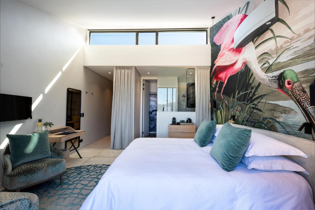 Deluxe Double Room with Balcony and Sea View