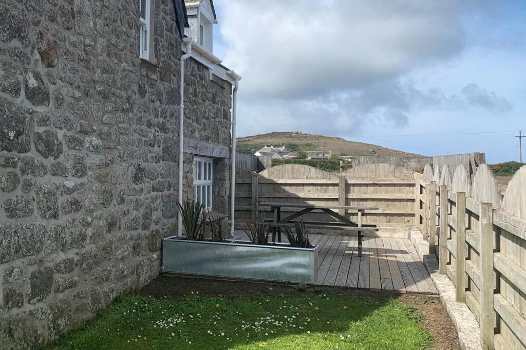 Folly Farm Cottage, Cosy, Secluded near to St Ives - Ferienwohnung