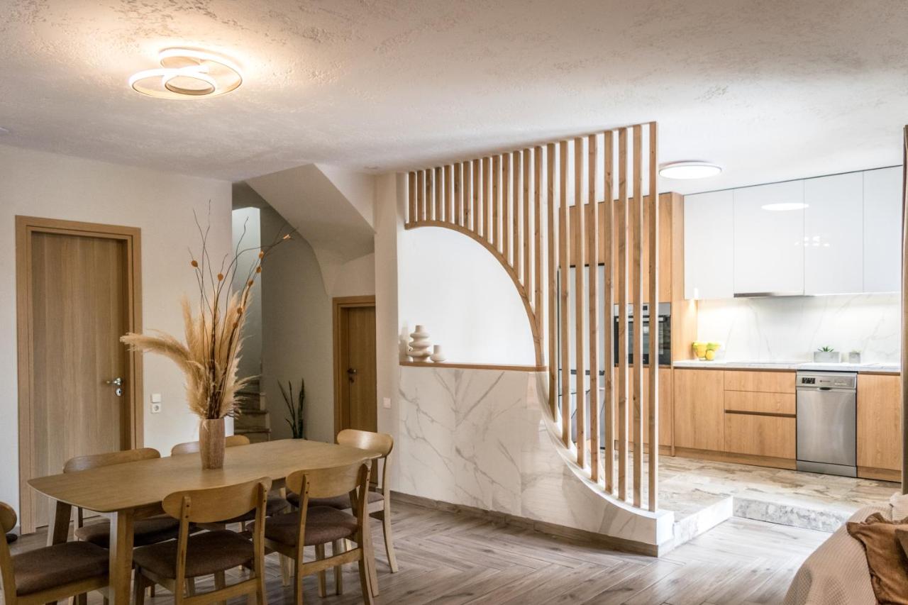 Niriides Luxury Villas - B&B
