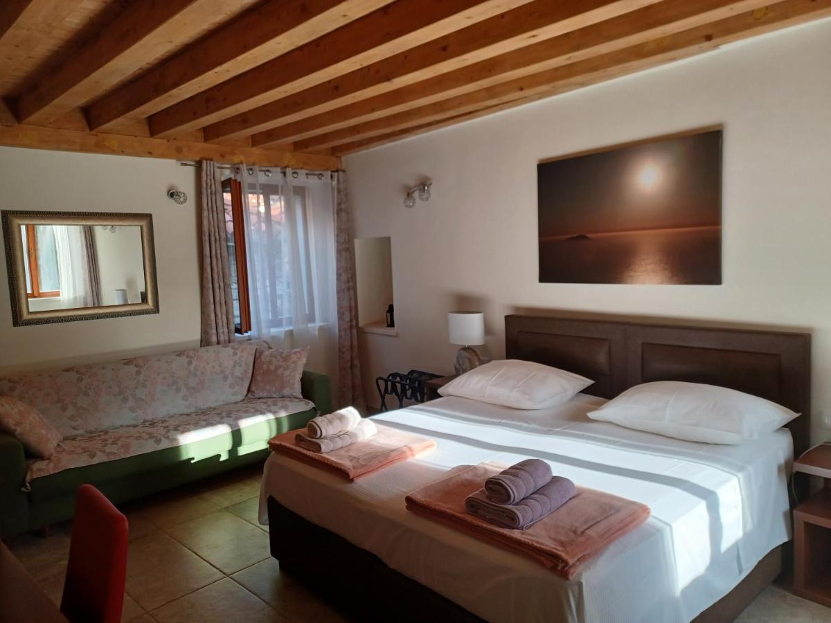 JR Luxury Guesthouse2 - Ferienwohnung Split