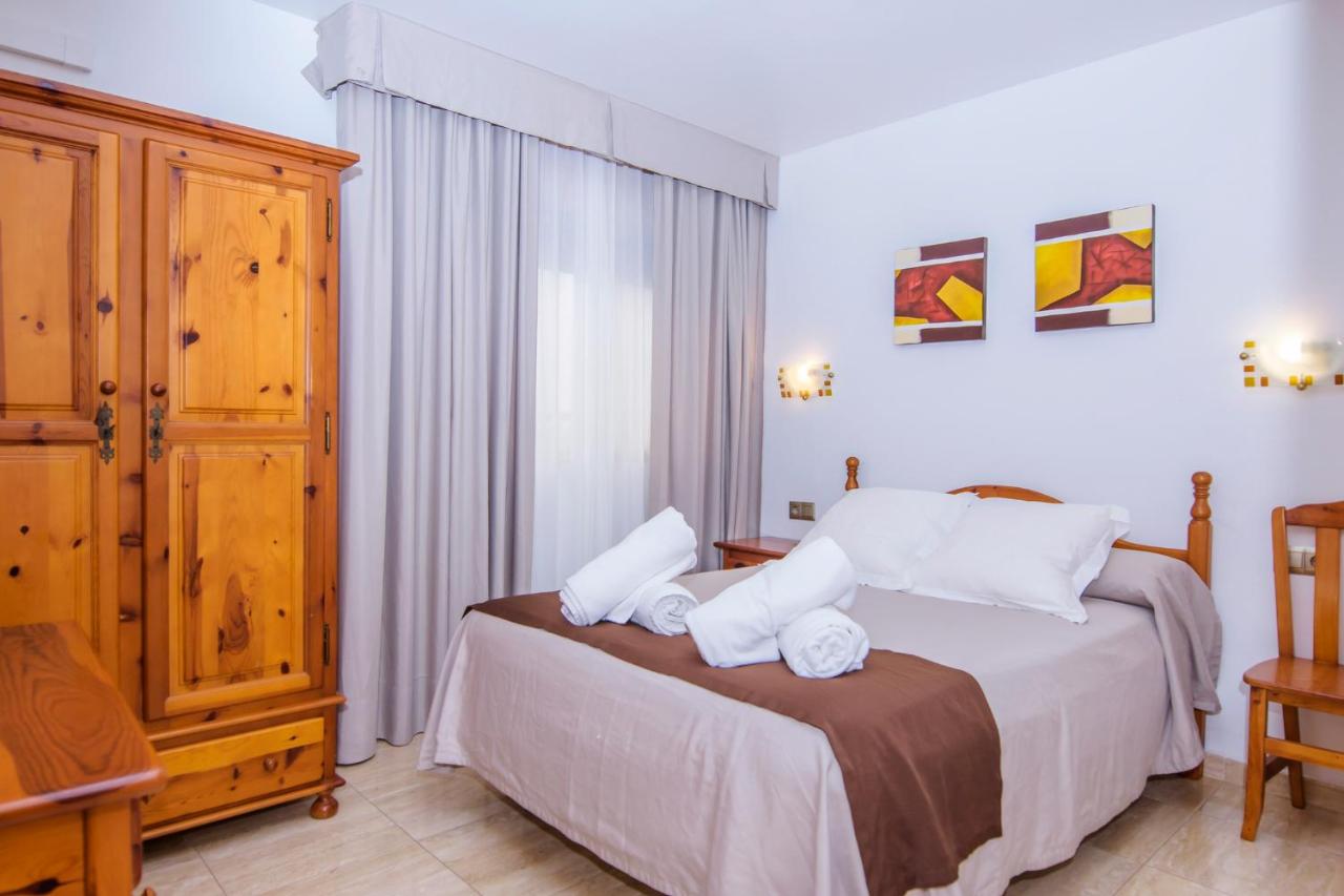 Interior twin room