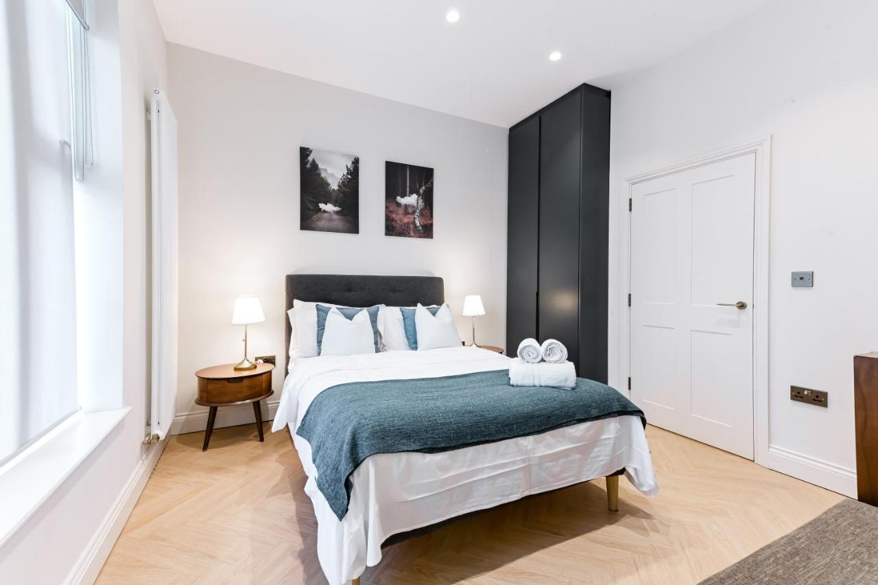 Khayat Homes - Kings Cottage - Three Bed - B&B