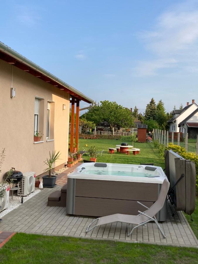 B&B Balatonmáriafürdő - Konrad Apartman - Bed and Breakfast Balatonmáriafürdő