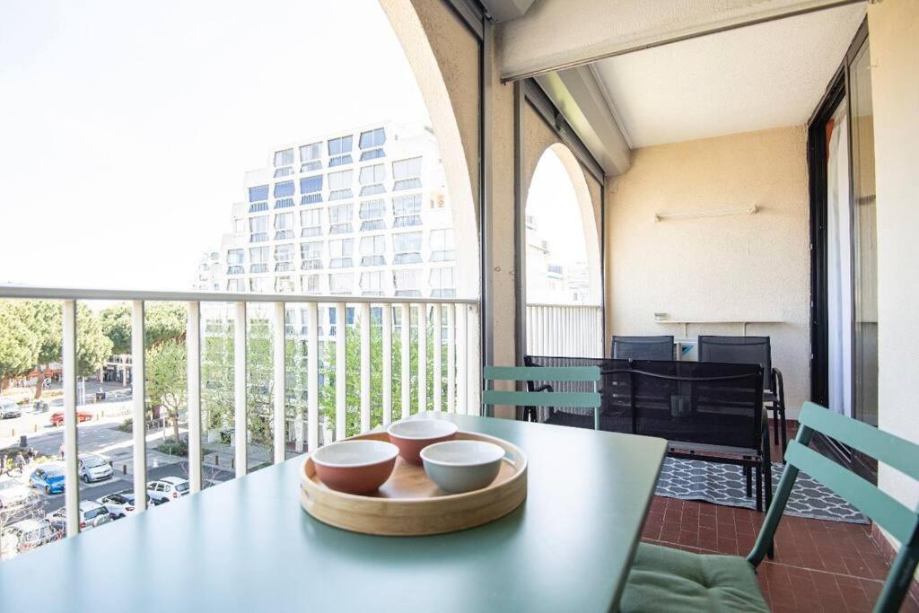 Séjour de rêve à La Grande Motte T2 entièrement neuf, clim, wifi, parking privé - Chambres d'hôtes La Grande-Motte