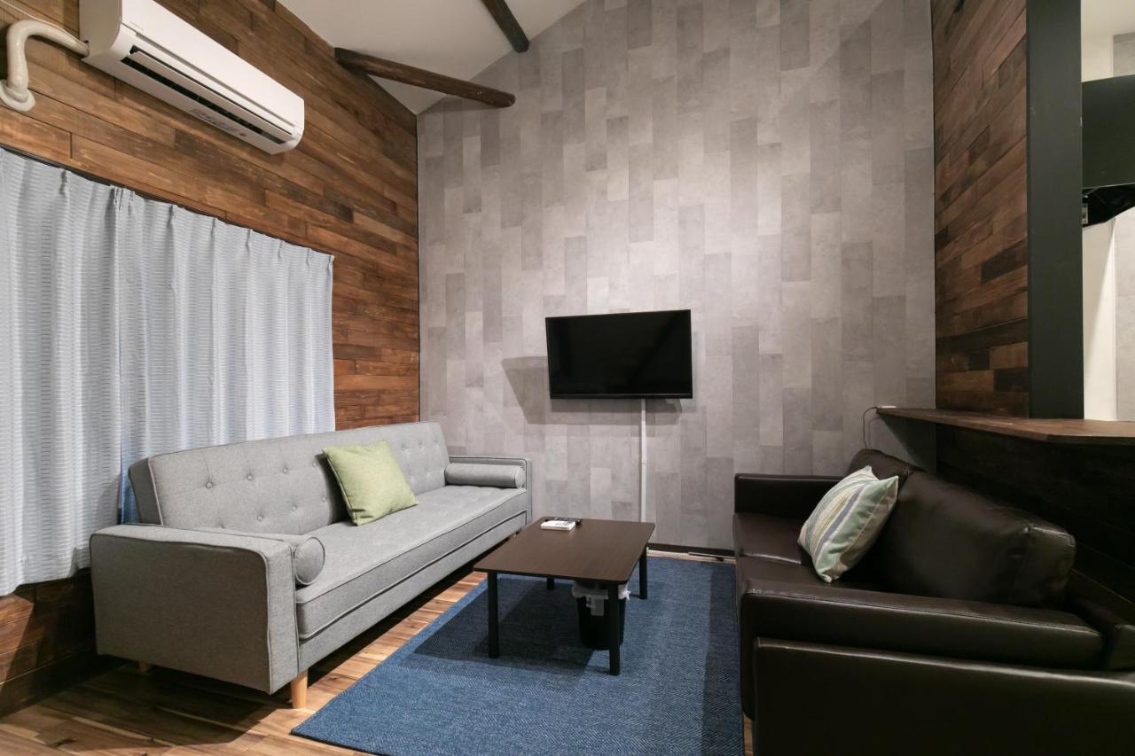 Private house for max 9ppl 2bed rooms 5 beds - B&B Osaka