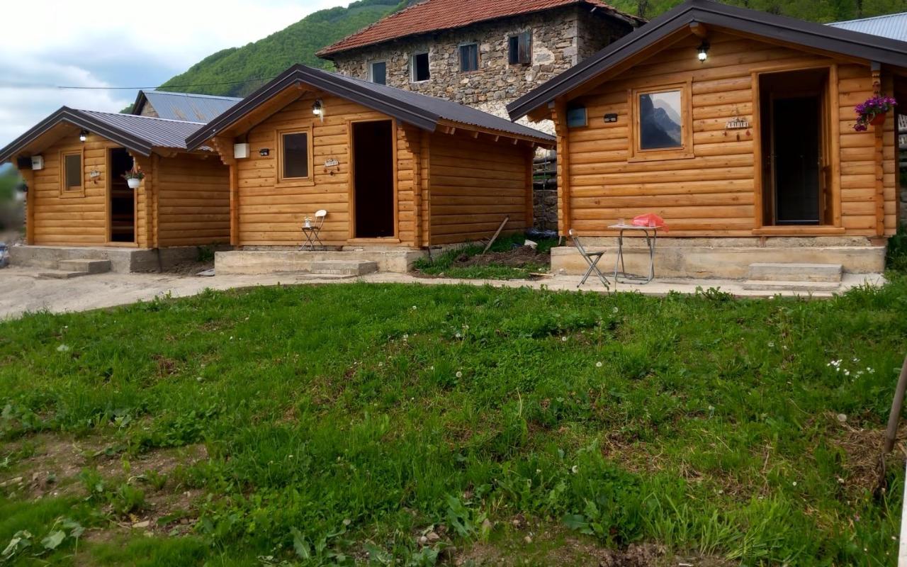 Bungalow with Garden View