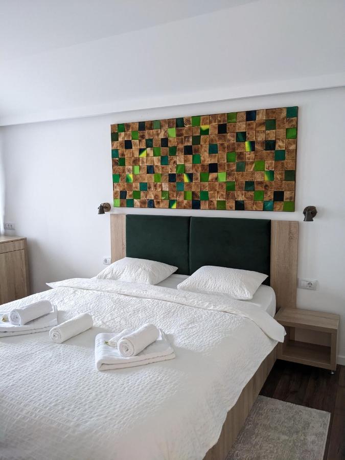 Habitación Doble con vistas a la piscina