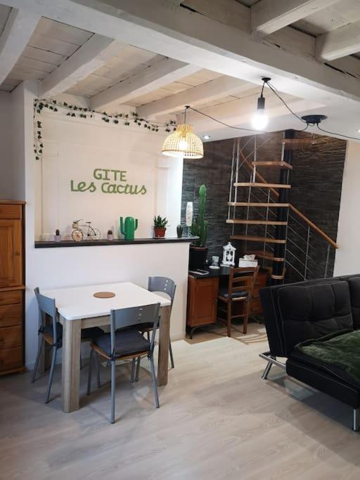 B&B Pringy - GITE les cactus logement indépendant - Bed and Breakfast Pringy