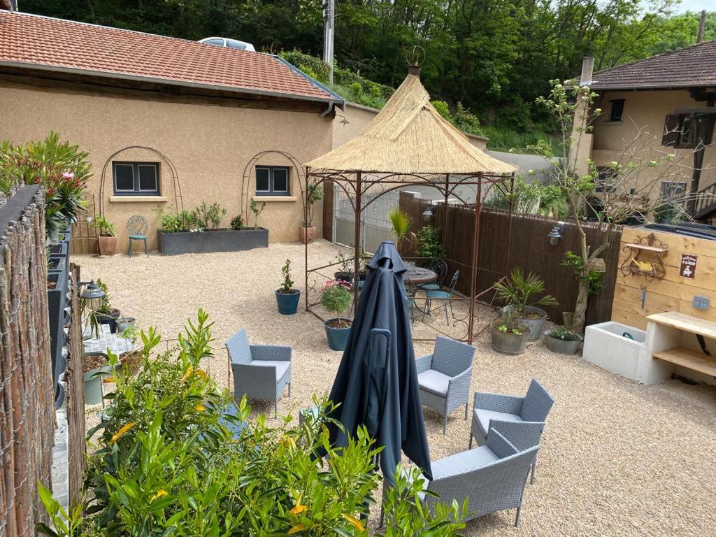 Maison sur cour - Bed and Breakfast