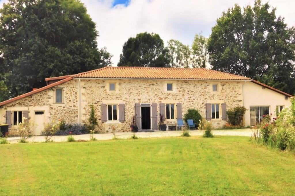 B&B Mouzon - Farm gite close to the lakes - Bed and Breakfast Mouzon