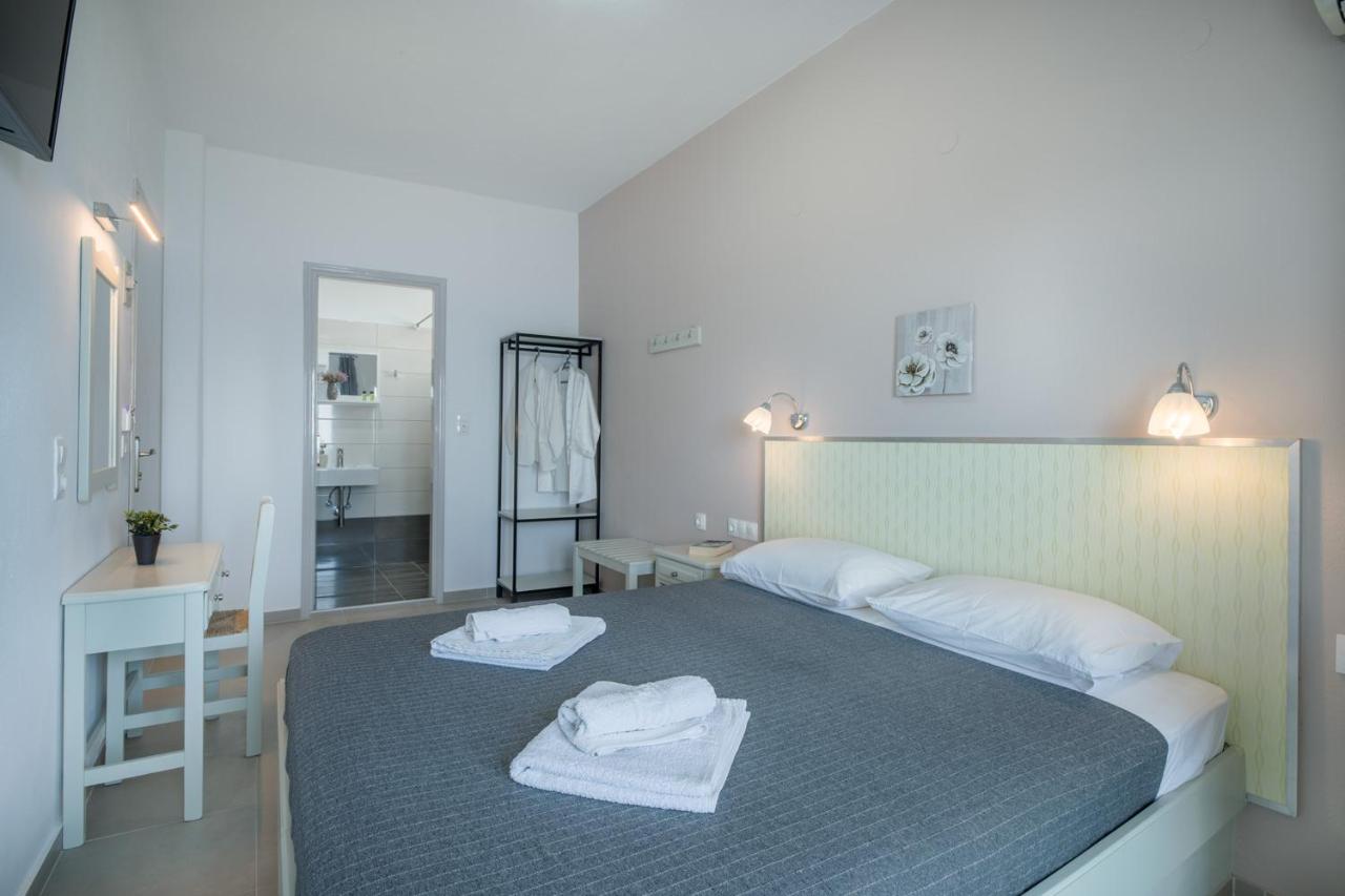 Double Room with Balcony and Street View