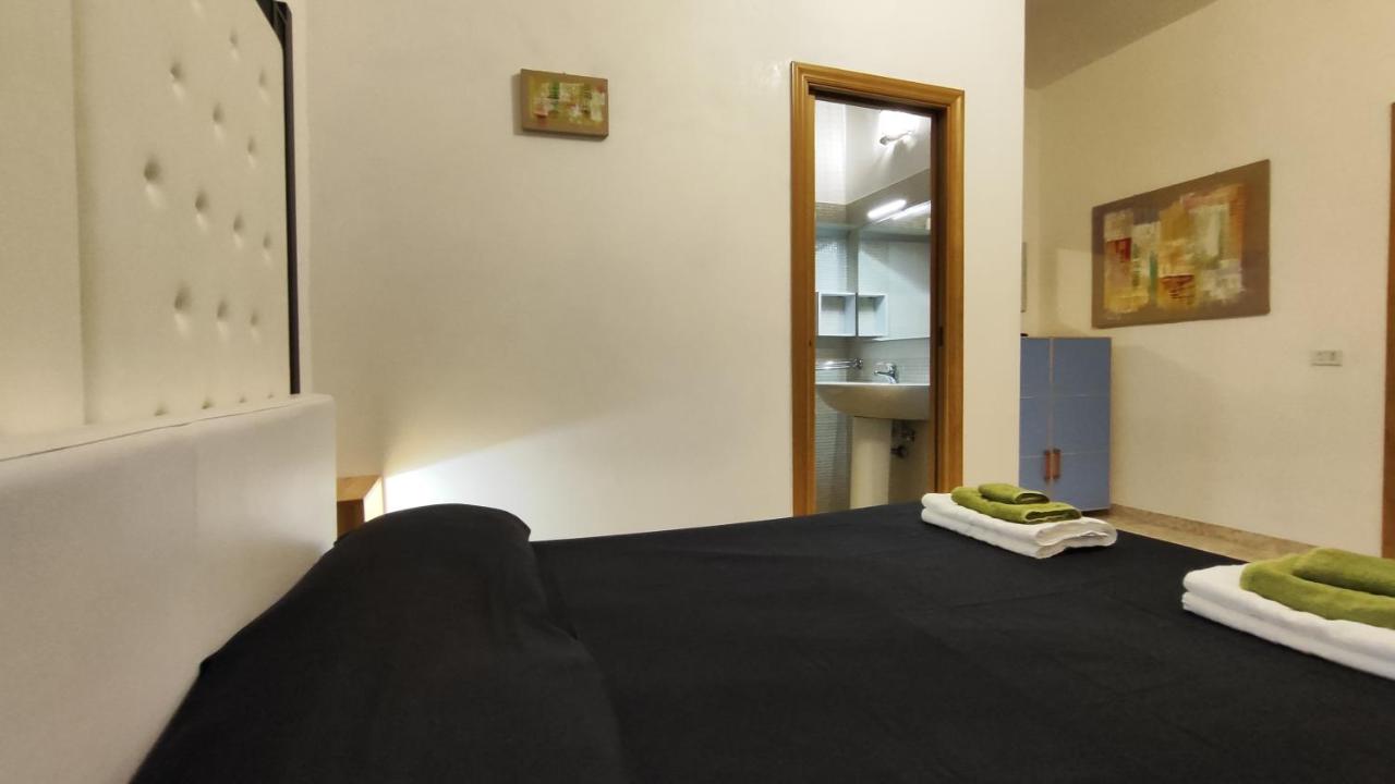 Camera Matrimoniale con Bagno Privato