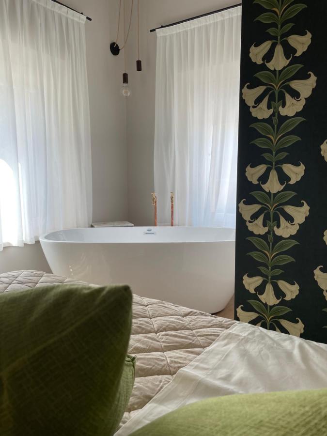 Deluxe Double Room with Bath