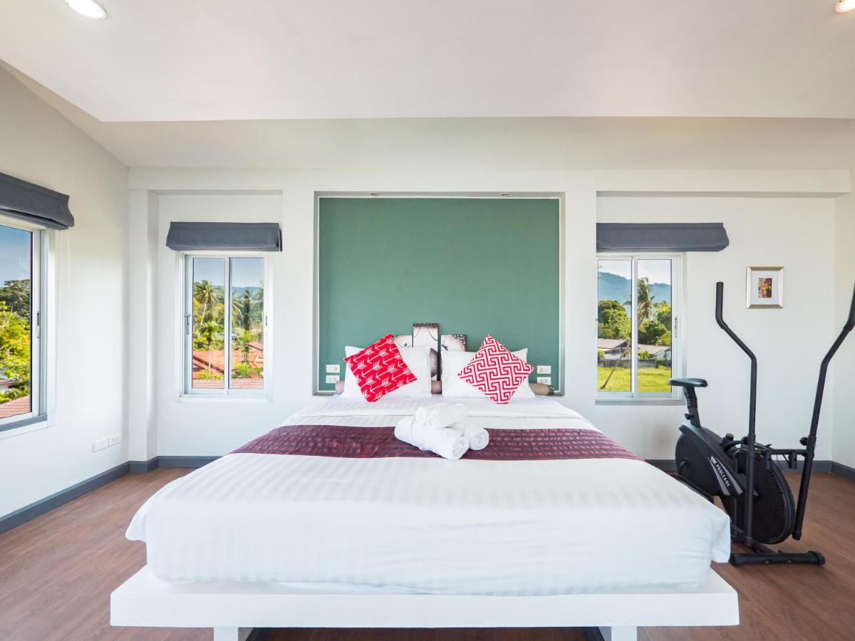 Studio Apartment with Sea View