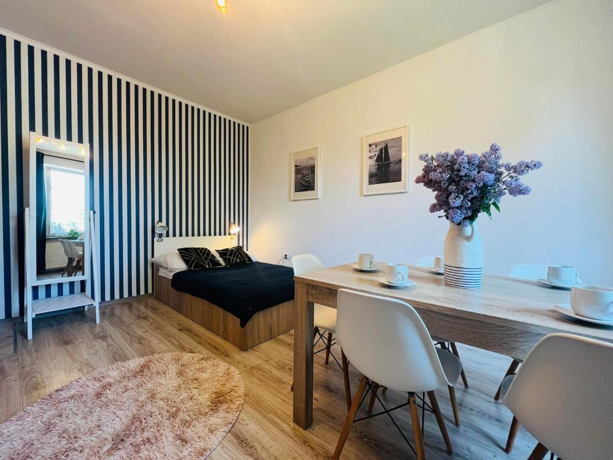 Rodzinny Dom gościnny "U Krysi"- Pokoje i Apartmanenty z łazienkami-Grupa Hotelowa PlażoweLove - B&B